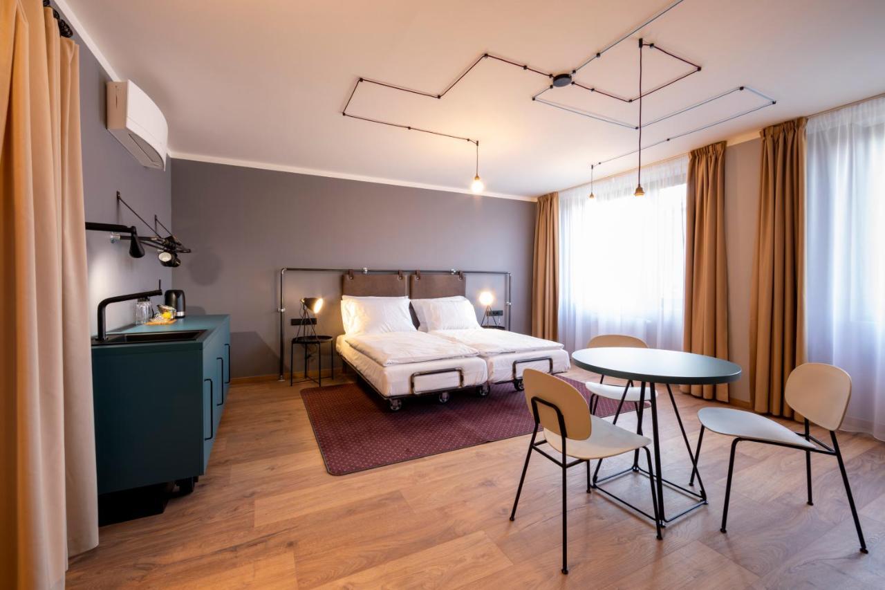 Miss Sophie'S Downtown Hotel Praga Exterior foto